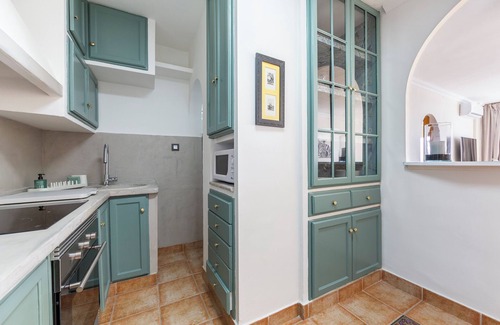 Aguadulce Apartment | Apartment 'Loli' with Sea View, Wi-Fi and Air Conditioning