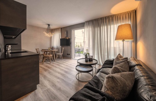 Merano Historic Center Apartment | Apartment "Lores Loft" with Garden & Wi-Fi