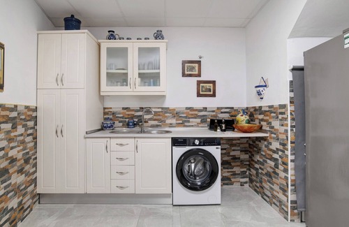 Algar Apartment | Apartment 'Los Olivos' with Air Conditioning