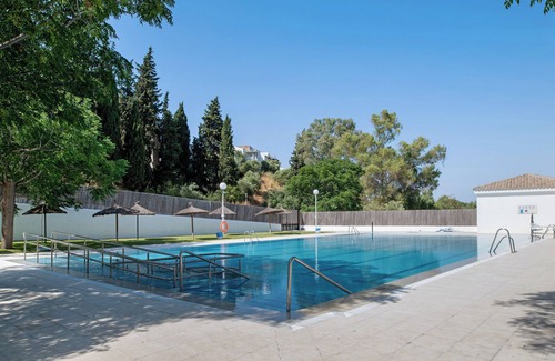 Algar Apartment | Apartment 'Los Olivos' with Air Conditioning
