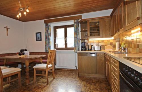 Feichten Apartment | Apartment Mühlbach by Interhome