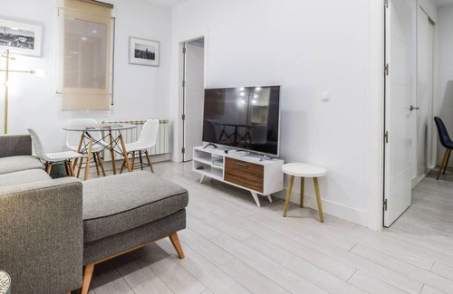 Ibiza Apartment | Apartment Madrid, 2 bedrooms, 5 persons