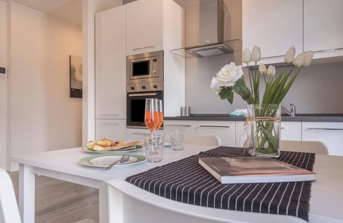 Laveno Apartment | Apartment "Maison Bibi Lago Maggiore" with Mountain View, Lake View & Balcony