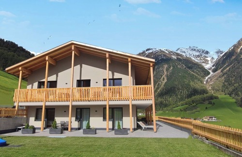 Malles Venosta Apartment | Apartment 'Maisonett Wohnung Muntalas' with Mountain View, Shared Garden and Wi-Fi