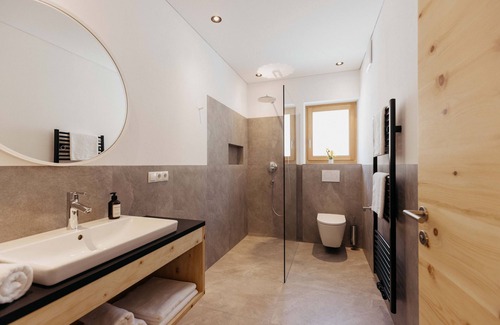Malles Venosta Apartment | Apartment 'Maisonett Wohnung Muntalas' with Mountain View, Shared Garden and Wi-Fi