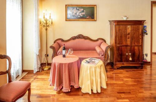 Old Town Apartment | Apartment Manzoni Bardolino Center