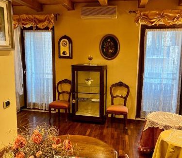 Old Town Apartment | Apartment Manzoni Bardolino Center
