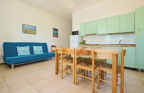 Piombino Apartment | Apartment "Mare Etrusco Villetta D2" with Private Garden & Wi-Fi