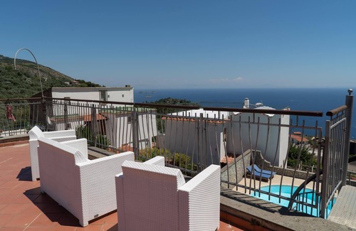 Nerano Apartment | Apartment Marte with Sea View and Pool
