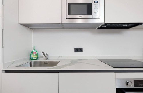 Laives Apartment | Apartment 'Maso Renner 5' with Mountain View, Wi-Fi and Air Conditioning