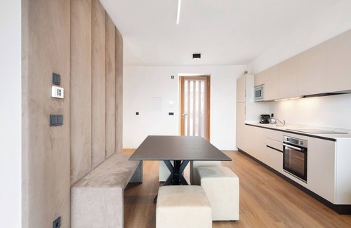 Laives Apartment | Apartment 'Maso Renner 6' with Mountain View, Wi-Fi and Air Conditioning