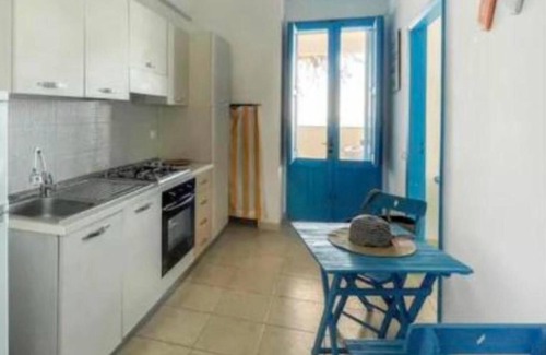 Torre Pali Apartment | Apartment 'Mediterranea - Sussurro Del Mare' with Sea View, Wi-Fi and Air Conditioning