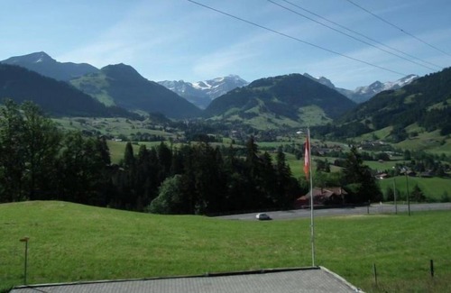 Saanen Apartment | Apartment Meieli in Saanen - 4 persons, 2 bedrooms