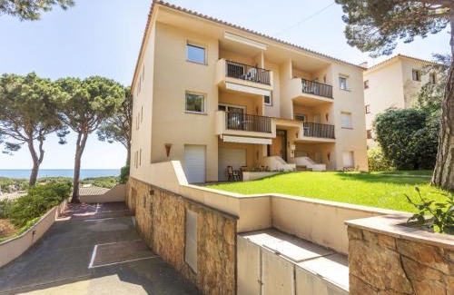 Pals Apartment | Apartment Melis II M5 Playa de Pals by Interhome