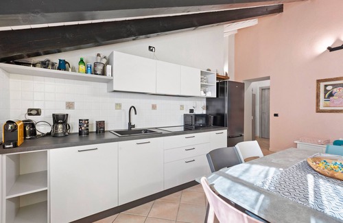 Aosta Apartment | Apartment 'Mema' with Mountain View and Wi-Fi