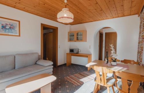Schonbach Apartment | Apartment Mitterkopf by Interhome