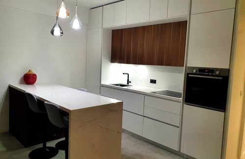 Riquier Apartment | Apartment Modern With A/C and Terrasse