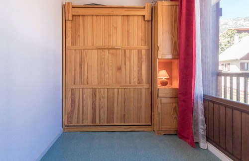 Montgenevre Apartment | Apartment Montgenèvre - 2 bedrooms, balcony, washing machine, TV