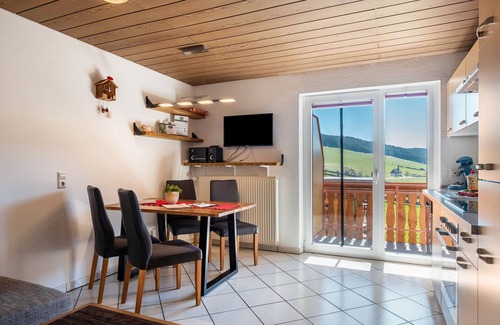 Langenordnach Apartment | Apartment 'Morgensonne' with Shared Terrace, Shared Garden and Wi-Fi