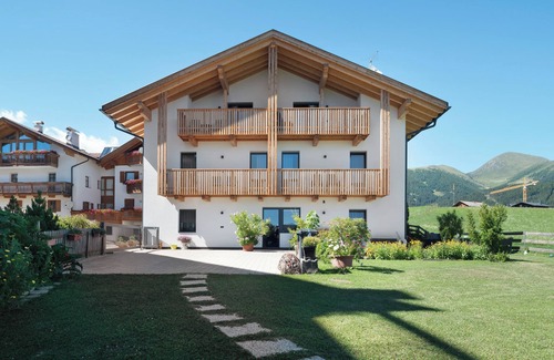 Maranza Apartment | Apartment "Morgentau" with Mountain View, Balconies & Wi-Fi