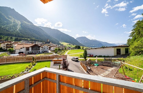 Resia Apartment | Apartment 'Mühlanderhof Apt Endkopf' with Lake View, Shared Terrace and Wi-Fi