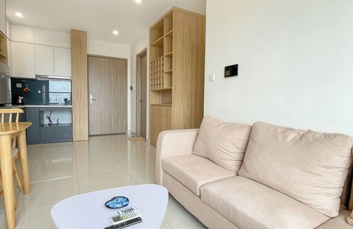 Gia Lam Apartment | Apartment near Artificial Beach, park view