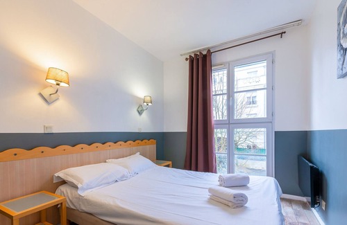 Serris Apartment | Apartment near Disneyland, Val d'Europe, Paris with shuttle #1