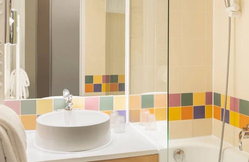 Serris Apartment | Apartment near Disneyland, Val d'Europe, Paris with shuttle #1