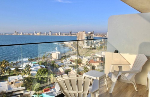 Downtown Mazatlan Apartment | Apartment near downtown with ocean view