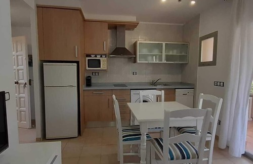 Platja d'Aro Apartment | APARTMENT NEXT TO COVE DEL PI. AND OTHER BEAUTIFUL BEACHES. VIEW OVER POOL.