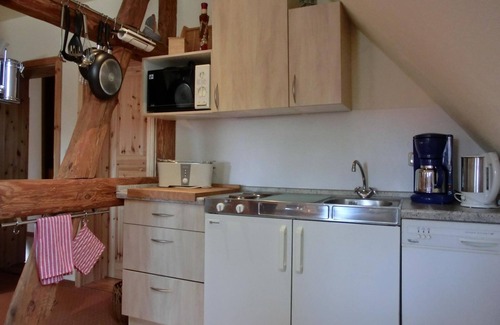Hirschburg Apartment | Apartment NH5 - Apartment with 2 sep. Bedrooms for 6 people opposite the