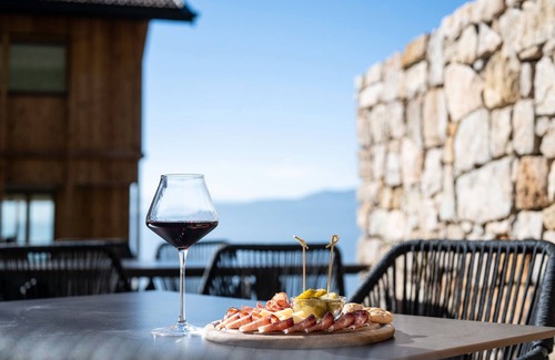 Aldino Apartment | Apartment 'Nidum' with Mountain View, Private Garden and Wi-Fi