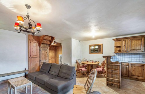 Meribel Village Villa | Apartment Niverolle - Three Bedroom Villa, Sleeps 6