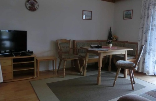 Bad Bayersoien Apartment | Apartment No. 2 - Guesthouse Seeleiten