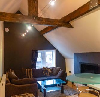 Whitefield Apartment | Apartment No.2 - The Old Red King Pub MCR
