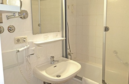 Hohenaschau im Chiemgau Apartment | Apartment No. 338, living/sleeping area, without a balcony on the top floor