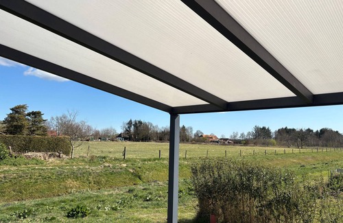 Eversmeer Apartment | Apartment 'Nordsee' with Private Terrace, Shared Garden and Wi-Fi
