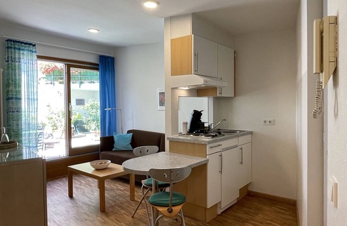 Old Town Apartment | Apartment 'Nr 4 Haus Stiegeler Schwabentor' with Private Terrace and Wi-Fi