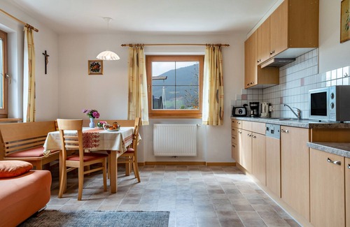 Sarentino Apartment | Apartment "Obertegghof Schartenblick" with Mountain View, Private Terrace & Wi-Fi