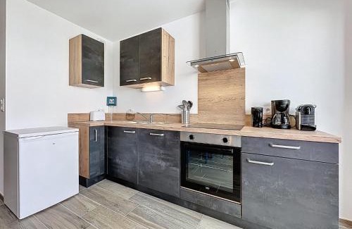 La Bernerie-en-Retz Apartment | Apartment Océanide-2 by Interhome