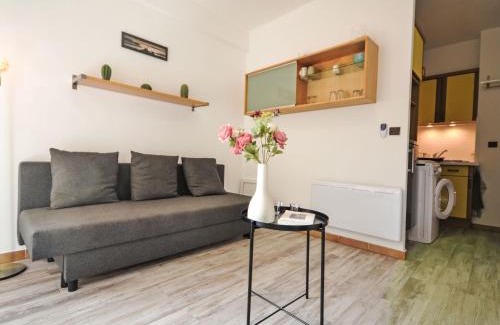 Carry-le-Rouet Apartment | Apartment Olysand by Interhome
