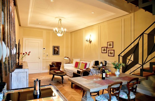 Santa Croce Apartment | Apartment on 2 floors, 2 bedrooms and 2 bathrooms, wifi, 50mt from Santa Croce