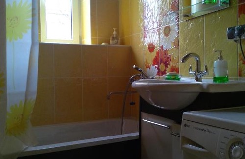 District No. 7 Apartment | Apartment on 21-ya liniya 16-7