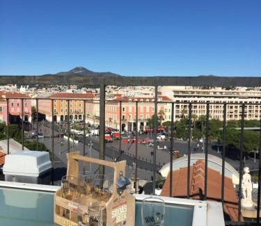 Old Town Apartment | Apartment on Place Massena