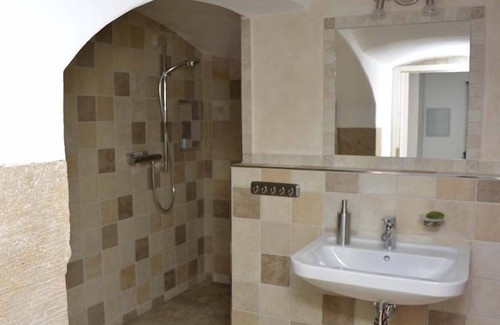 Schoenfeld-Weissig Apartment | Apartment on the Kunsthof Borsberg on the outskirts of Dresden