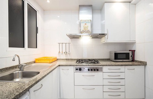 Blanes Condo | Apartment on the seafront, in the middle of the bay, best possible location