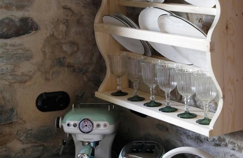 Falatados House | Apartment 'Onos Eco Living Tinos' with Mountain View, Wi-Fi and Air Conditioning