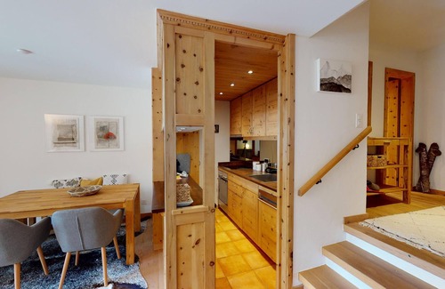 Celerina-Schlarigna Apartment | Apartment Panorama - Well-Maintained 2.5-Room Apartment