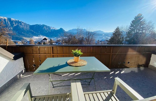 Collalbo Apartment | Apartment 'Panorama' with Mountain View, Private Terrace and Wi-Fi