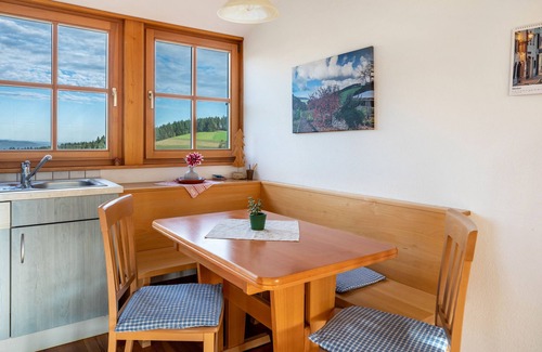 Horben Apartment | Apartment 'Panoramablick' with Shared Terrace, Shared Garden and Wi-Fi